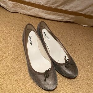 Repetto kitten heels silver